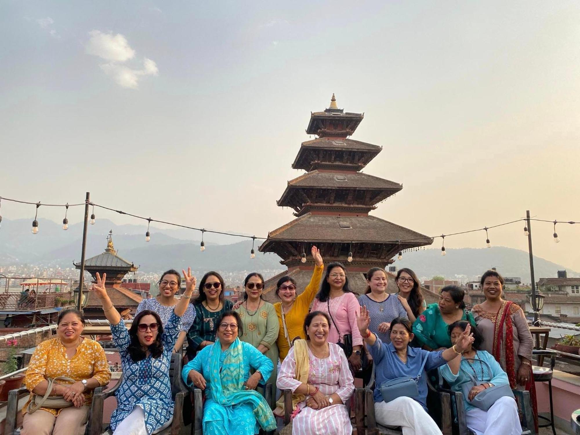Annapurna Guest House And Rooftop Restaurant Бхактапур Экстерьер фото