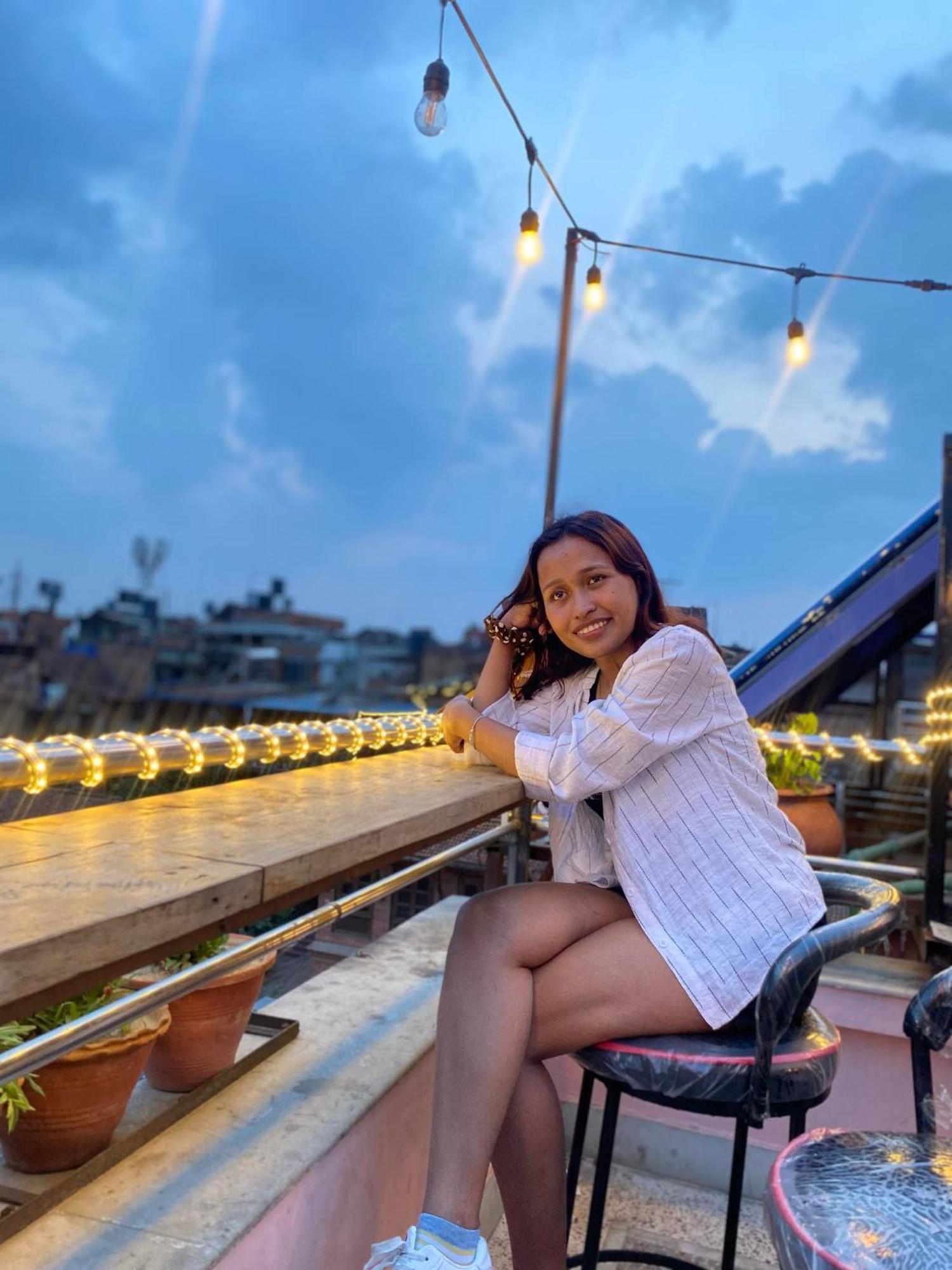 Annapurna Guest House And Rooftop Restaurant Бхактапур Экстерьер фото